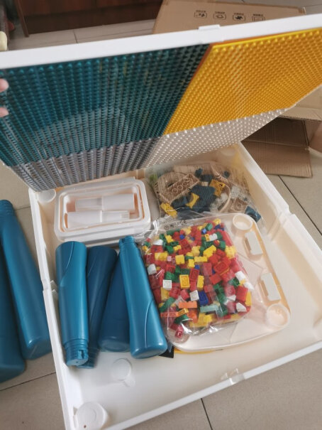 趣致600+大小颗粒积木桌子儿童玩具打开了能退么？
