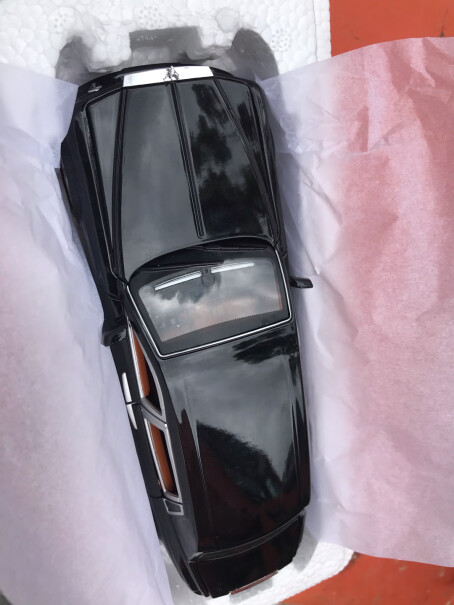 奔驰G65改装版合金车模1请问有包装盒吗？