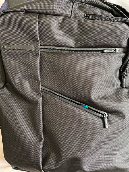 法国乐上LEXON旅行双肩包男14这个包只背电脑，通勤会不会大？