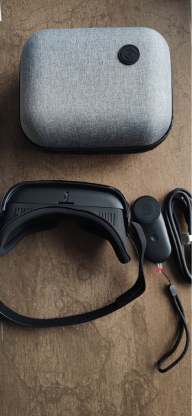VR眼镜LUCI immers 4K头戴显示器+HDMI转接盒优缺点大全,网友诚实不欺人！