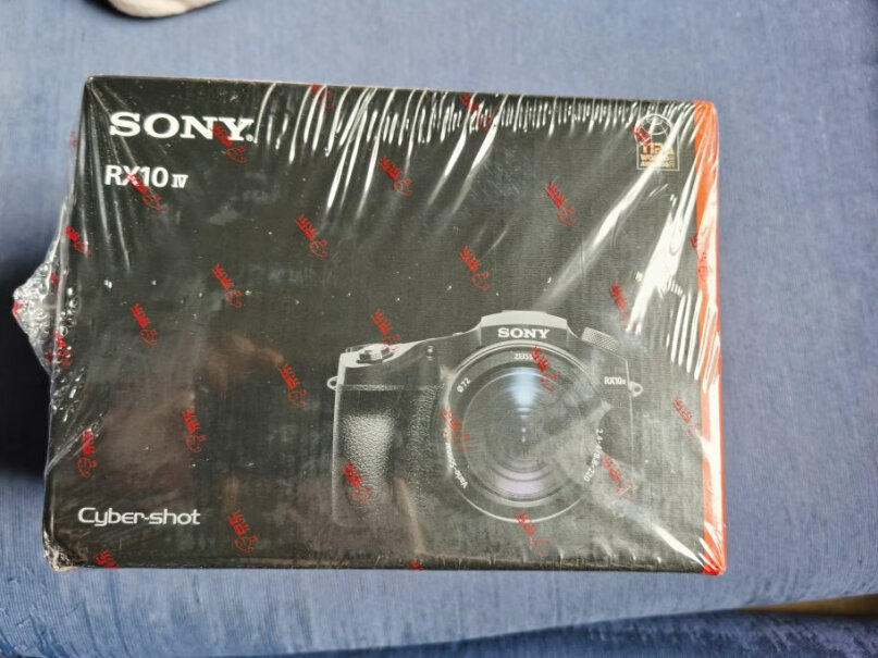 索尼DSC-RX10M3数码相机请问这相机支持闪迪存储卡吗，我用闪迪64g存储卡提示存储错误，换32g的问题依旧。