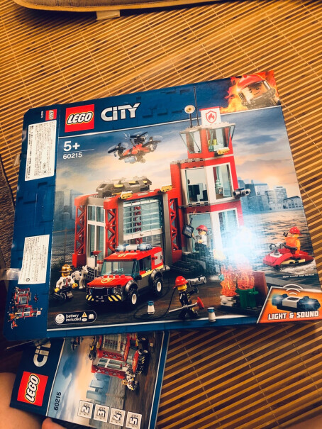 积木乐高LEGO积木城市系列CITY使用体验,质量值得入手吗？