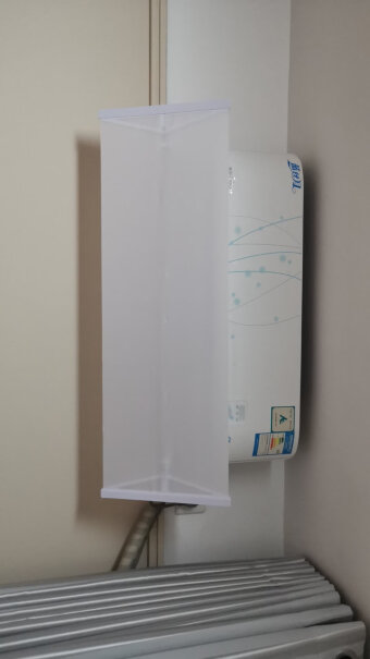 宜百利空调挡板这种好还是塑料板的好呢？