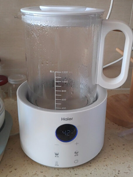 海尔恒温调奶器温奶器暖奶1.35L母婴神器奶粉请问可以将烧开的水放里面保温吗？