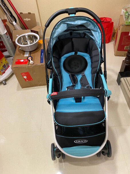 美国GRACO葛莱婴儿推车可座可平躺收车方便么，单手可收么？