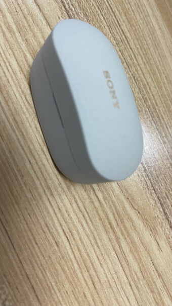 索尼WF蓝牙SONY1000XM4AI5.21000XM3降噪你好，请问左右耳能单独使用嘛，一只充电另一只使用这样。？