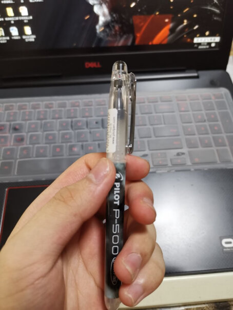 日本百乐BL-P50写久了会不会手疼？因为看到握笔的地方是硬的。