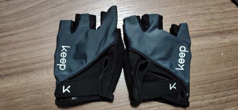 健身手套Keep轻薄运动手套评测报告来了！要注意哪些质量细节！