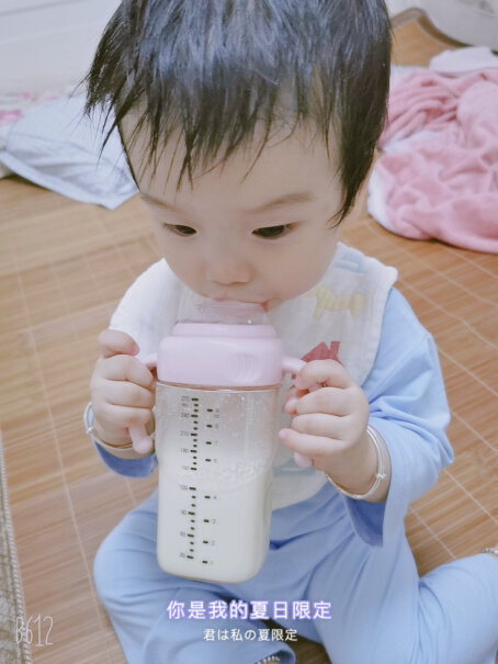 佳贝艾特悦白婴幼儿配方羊奶粉3段1-3岁婴幼儿适用800克中文版的好，还是英文版的好，为什么中文版比英文版贵？