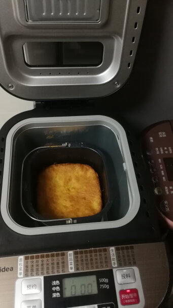 美的面包机全自动厨师机快速面包的显示屏是不显示吗？