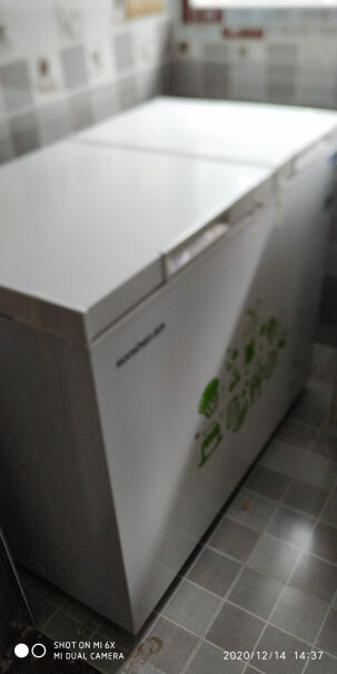 容声282升冰柜家用商用冷藏冷冻双温冷柜亲们：这款冰柜好用吗？两款是随机发货吗？