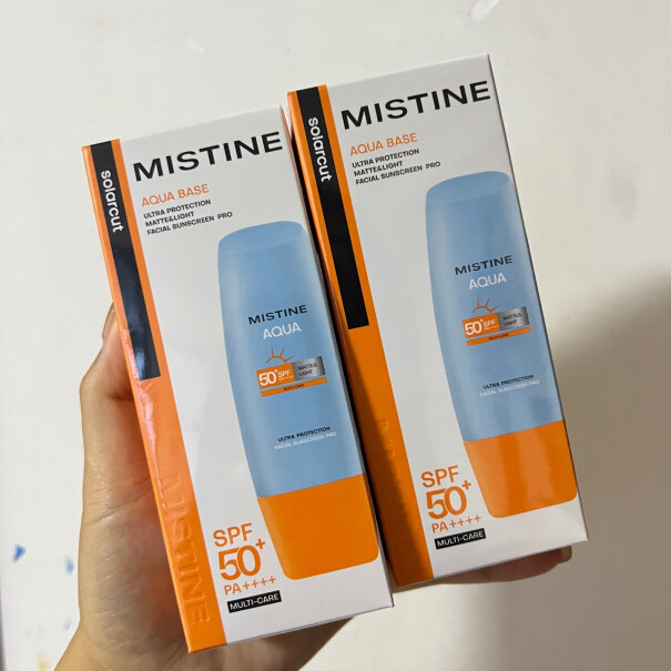 黄帽Mistine蜜丝婷哑光清透提亮90mlSPF50是正品吗，为什么买的人这么少？