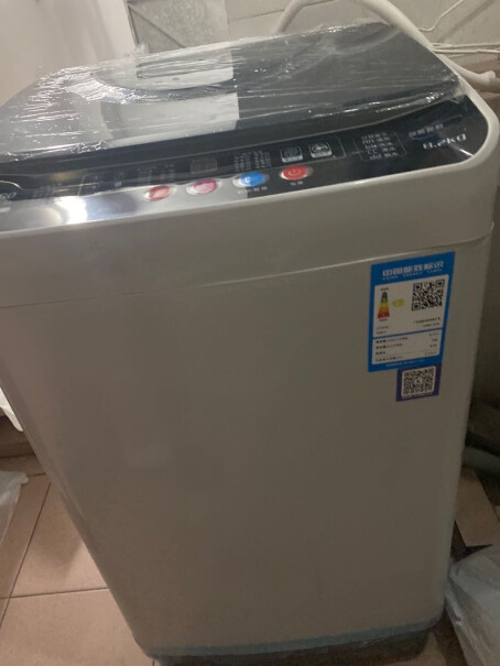 志高全自动洗衣机波轮宿舍迷你小型我刚买的，抖动比较大，电机转动的声音也比较大，正常吗？