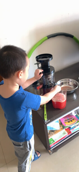 惠人HUZK24FR升级版原汁机低速榨汁机HUZK24WNM能磨咖啡豆吗？