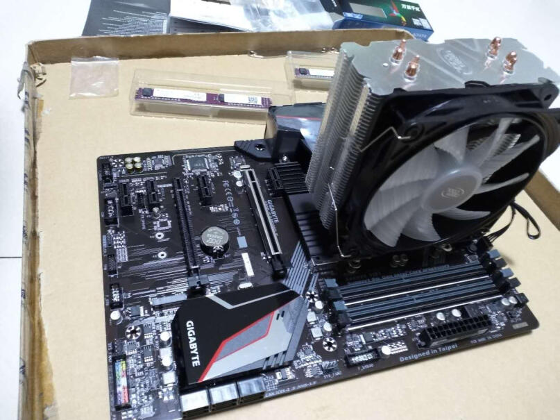 技嘉Z390GAMING支持9900k吗？