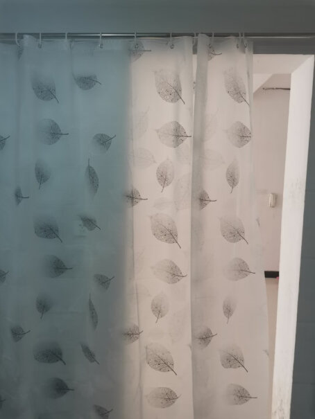 布拉塔浴帘高2.1米，宽0.87米，还有宽1.3米防蚊门帘有吗？