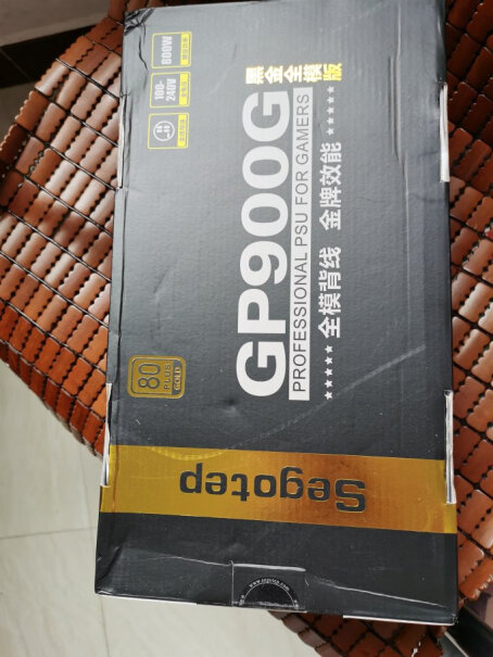 鑫谷GP900G 800W电源硬盘很多，请问sata口接出来的8个硬盘电源线不够，能不能用GPU口转成大4拼，怎么弄啊？