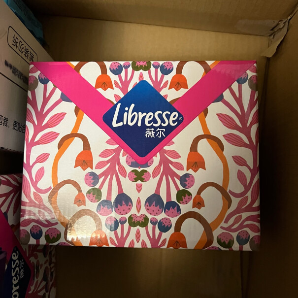 女性护理套装Libresse薇尔日夜组合卫生巾套装4包优缺点大全,评测性价比高吗？