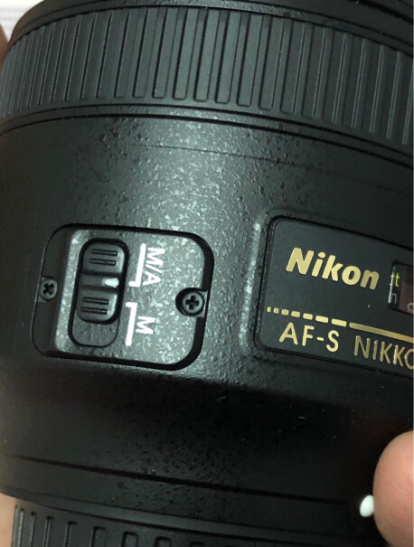 尼康AF-S DX标准定焦镜头这个配多大的滤镜？