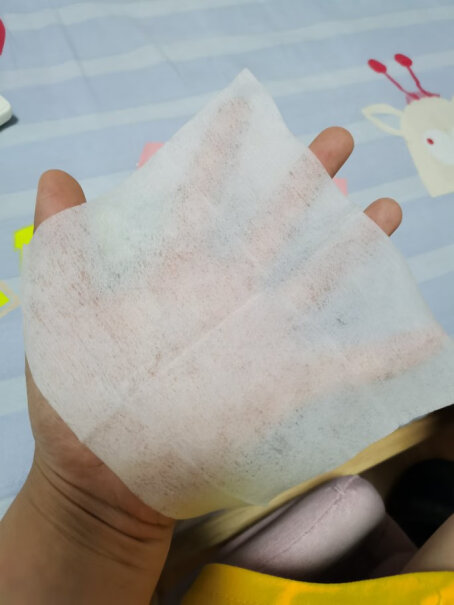 怡恩贝婴儿湿纸巾护肤柔湿巾上面写着木糖醇湿巾，有味吗？