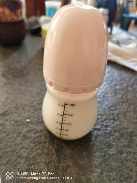 新贝电动吸奶器带哺乳灯这个好用吗？声音大吗？