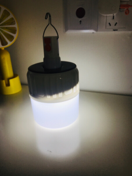 沃尔森Warsun这个灯是多大的容量？多少伏多少瓦数？充一次电能用多长时间？