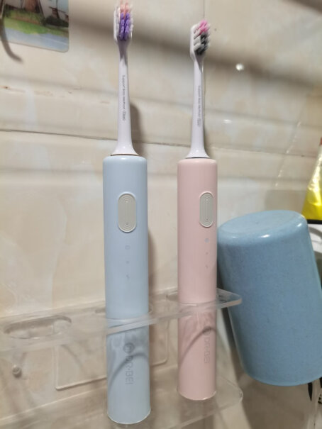 贝医生牙刷充电式软毛电动牙刷C1全自动情侣防水请问这款和小米t301哪个好？谢谢了！？