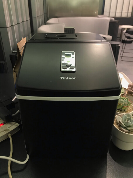 沃拓莱制冰机商用全自动小型奶茶店25kg这个有没有自动清洗功能？