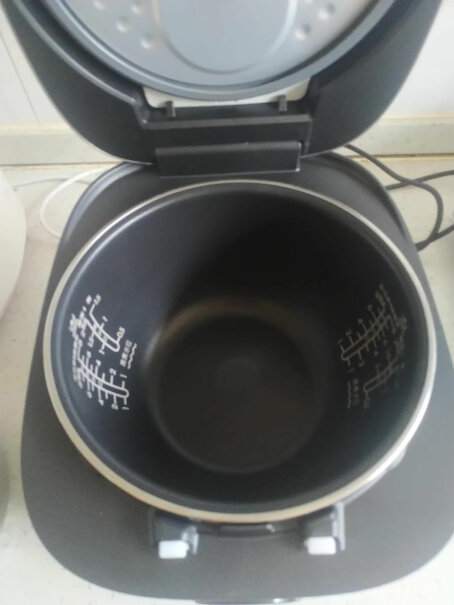 美的微压智能电饭煲电饭锅家用5L聚能釜烘焙卤炖多功能蒸米饭锅MB-RC531性价比高吗？内幕透露。