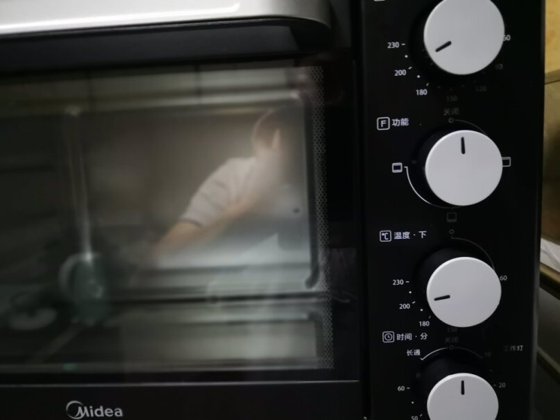 美的烤箱家用烘焙迷你小型电烤箱多功能台式蛋糕烤箱25L请问烤蛋挞上下层同时烤，180&deg;，20分钟可以吗？