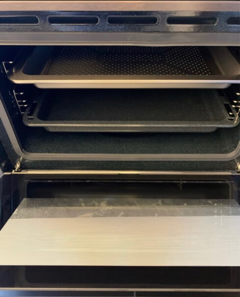 美的R3J嵌入式微蒸烤一体机APP智能操控微波炉蒸箱烤箱有底部加热管吗？