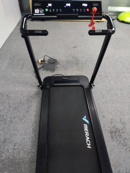 麦瑞克跑步机家用折叠智能静音健身器材室内小型走步机噪音大不大？