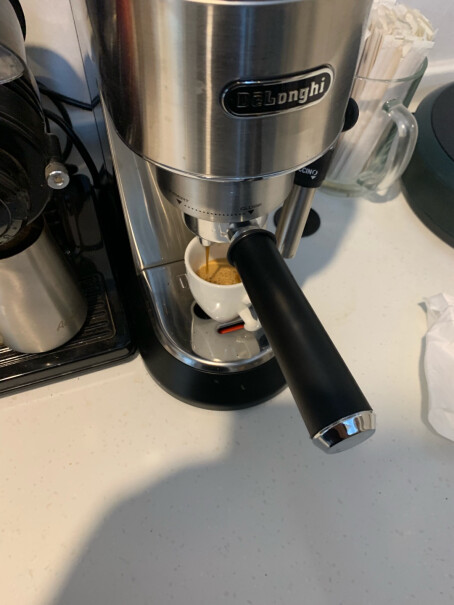 咖啡机德龙半自动咖啡机家用商用办公室泵压式优缺点质量分析参考！质量怎么样值不值得买？