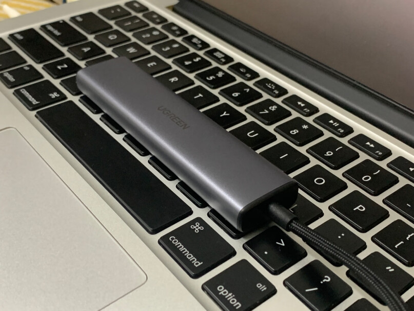 绿联集线器USB3.0分线器HUB拓展扩展高速不供电能4口同时使用吗？