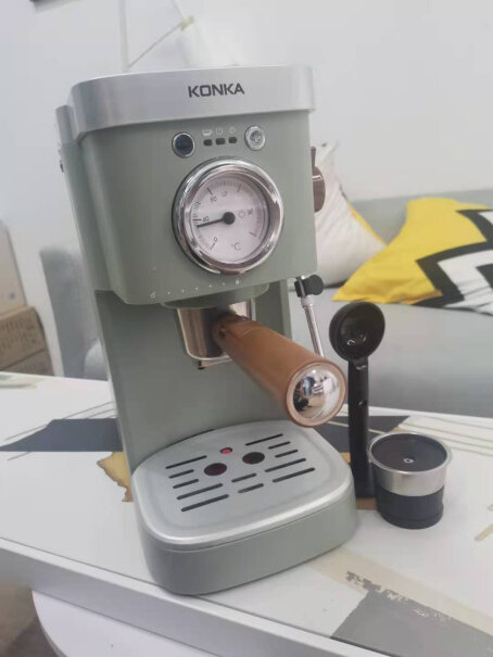 康佳咖啡机美式滴滤咖啡机办公室小型请问底座是保温的吗？