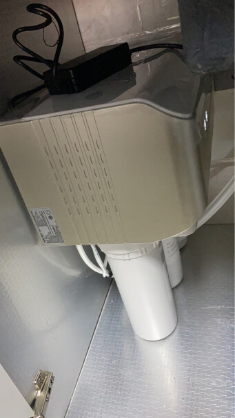 安吉尔净水器家用除水垢直饮水机V6这款的出水是可以直饮的吗？