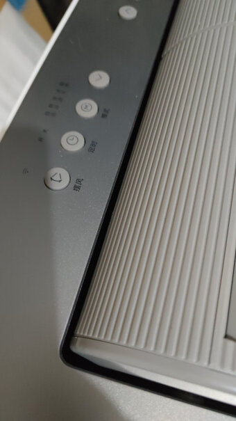 美的移动空调小1匹单冷家用厨房一体机免安装便捷立式空调声音多少分贝？