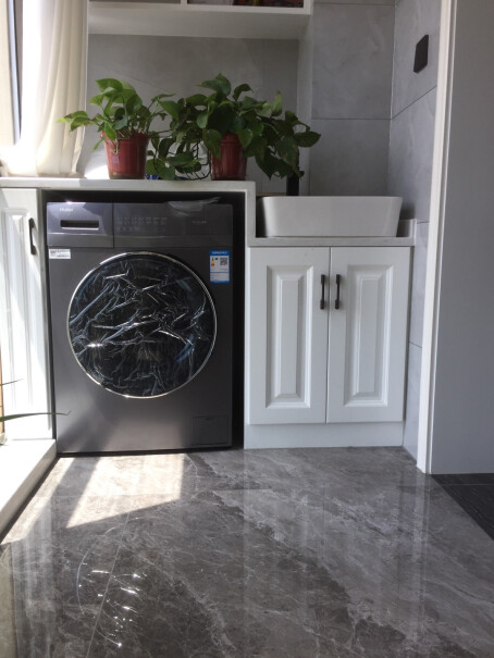 海尔变频滚筒洗衣机全自动除菌螨脱水脱得干净吗？