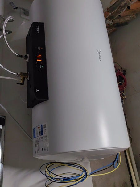 美的60电热水器3200W速热F6032M8HE可视化储水评测质量好不好？评测下来告诉你坑不坑！