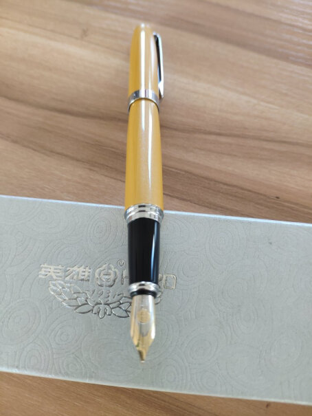 英雄钢笔382商务办公铱金钢笔签字笔美工笔笔尖还有细一点的吗？