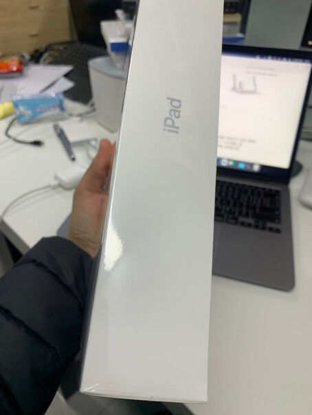AppleiPad10.22021256GBWLAN平板英寸你好，我25号刚买的，但是，无法连接wifi 怎么办？