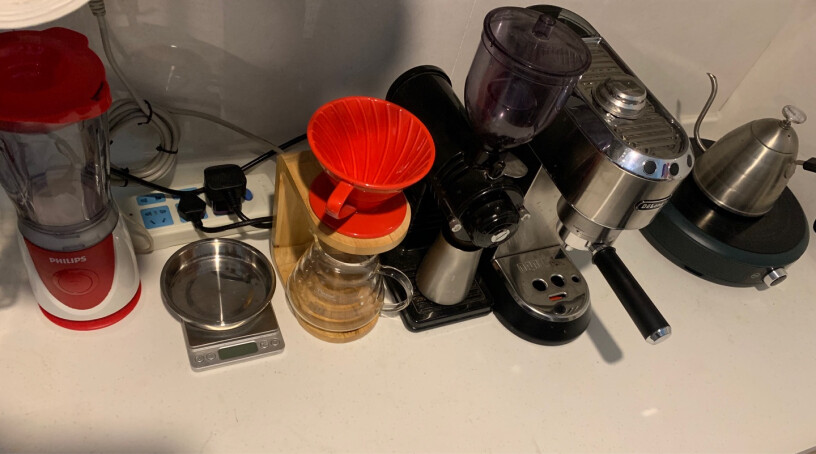 咖啡机德龙半自动咖啡机家用商用办公室泵压式优缺点质量分析参考！质量怎么样值不值得买？