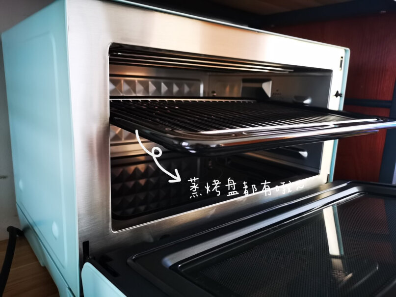 美的MideaPG2311W变频微波炉烤箱蒸箱想问下这款哪里散热？