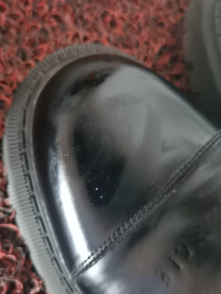 皇宇液体鞋油清洁洗鞋防水去污补色上光保养牛皮革的可以用吗？