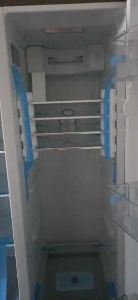 Haier有没有买家给友友帮忙测量一下冰箱实际高度多少？冰箱门板好像比箱体高对吧？