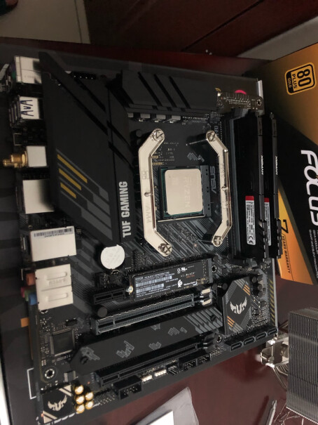 AMD 锐龙5 3600X CPU大佬，这个cpu能和蓝宝石RX 5700xt搭配不？