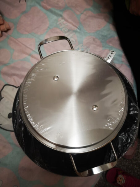 苏泊尔电磁炉套装大功率带锅电磁灶电火锅超薄防水触摸屏有出现E6么，或是用一段时间会自动跳电？