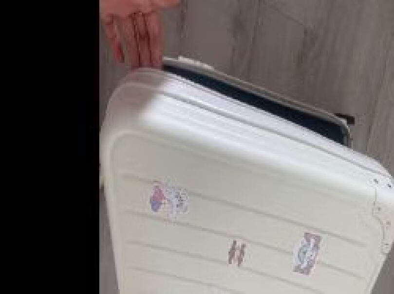 REDOO 行李箱 26英寸 牛油果绿分享怎么样？达人专业评测？