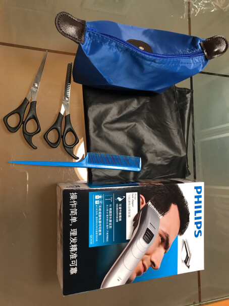 飞利浦理发器家用电推剪成人儿童充电式电推子电动理发剪送那些东西？