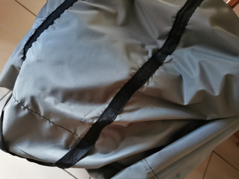 真居帆布包女单肩文艺韩版简约百搭学生大容量小清新帆布包有没有塑胶味道？